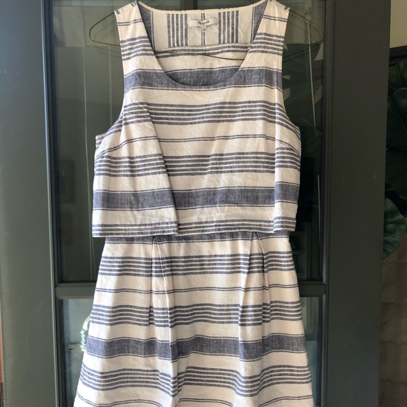 Madewell Dresses & Skirts - Madewell dress with cut out back